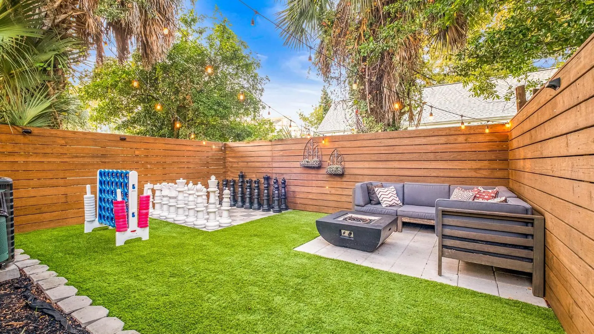 The Sapphire Downtown, Pensacola'S Hidden Gem Villa Holiday home