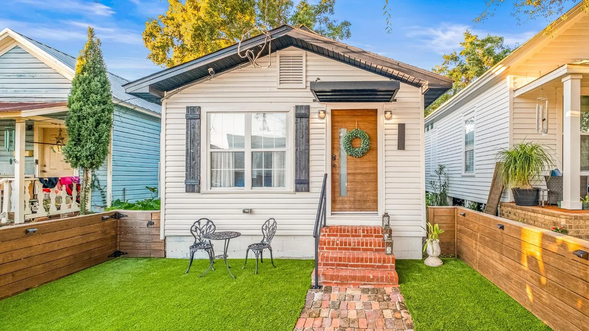 The Sapphire Downtown, Pensacola'S Hidden Gem Villa