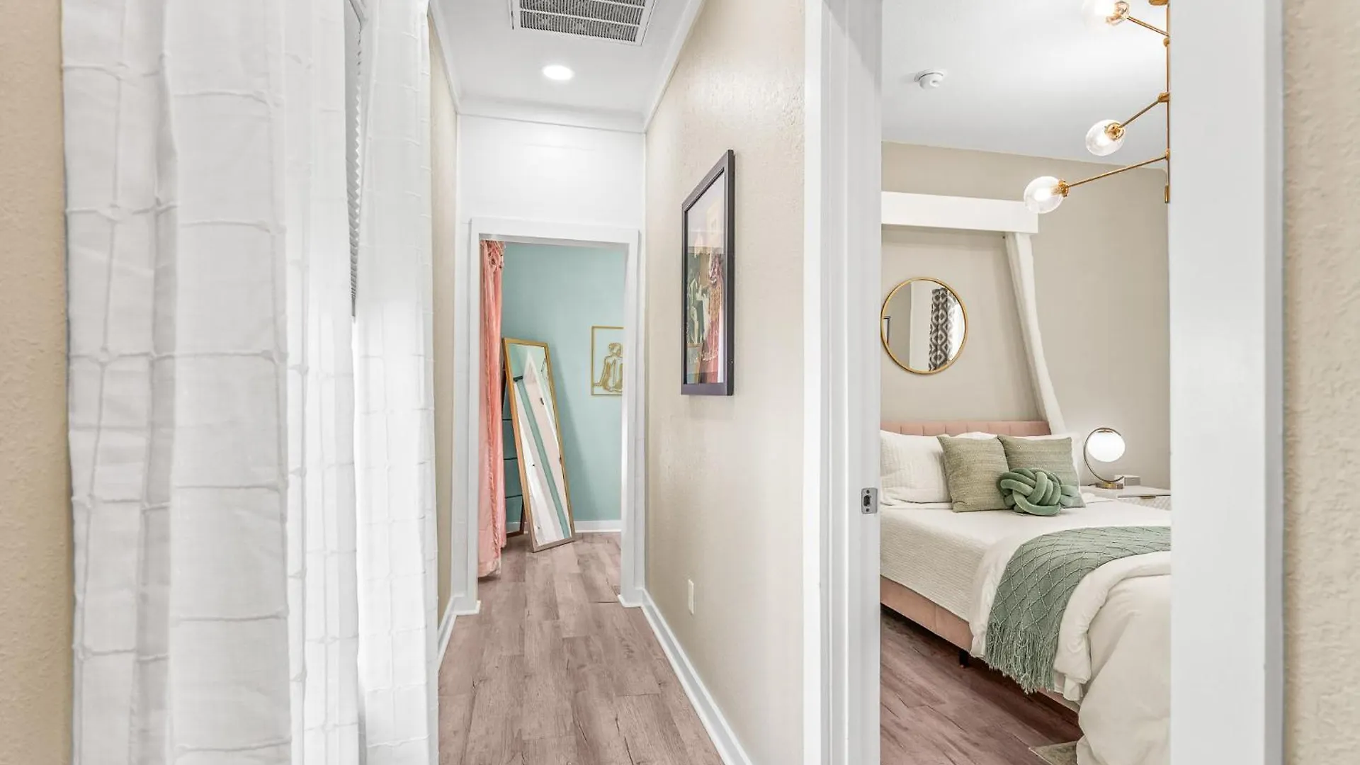The Sapphire Downtown, Pensacola'S Hidden Gem Villa 0*, Pensacola